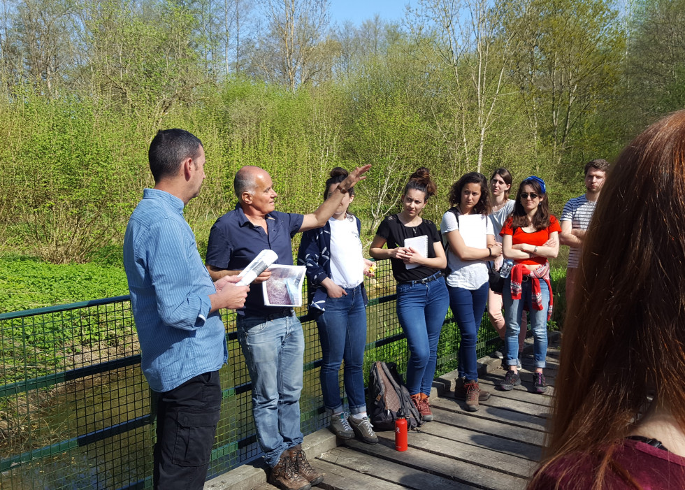 Aisne. Explication au bord de l'Ourcq. Pierre Pech