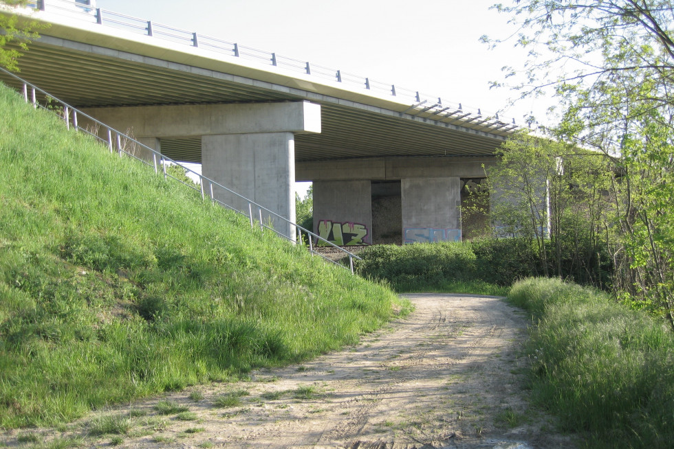 Bourgogne pont autoroute